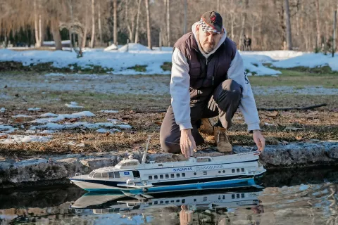 Modeli Klemena Periča so vodeni daljinsko, polno operativni in zelo podrobno izdelani. /Foto: Primož Pičulin / Foto: 