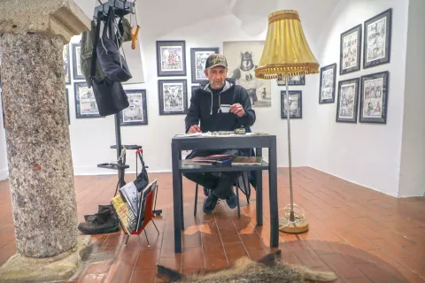 Jazbec in ostali svet razstava stripov Marko Kociper Galerija Ivana Groharja &Scaron;kofja Loka / Foto: Tina Dokl