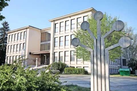 V Srednji ekonomski, storitveni in gradbeni šoli Šolskega centra Kranj bodo v prihodnjem šolskem letu začeli izobraževati za poklic zdravstveni tehnik. / Foto: Gorazd Kavčič