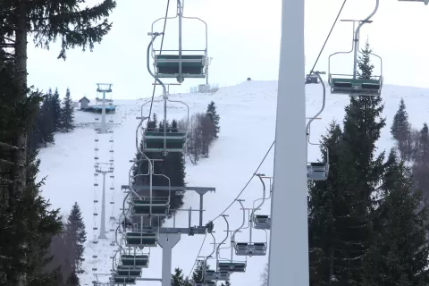 dan odprtih vrat smučišče Soriška Planina Sorica sneg družinsko smučišče vlečnica sistem zasneževanja snežni top smuka obratovanje smučišča Železniki Bohinj / Foto: Gorazd Kavčič