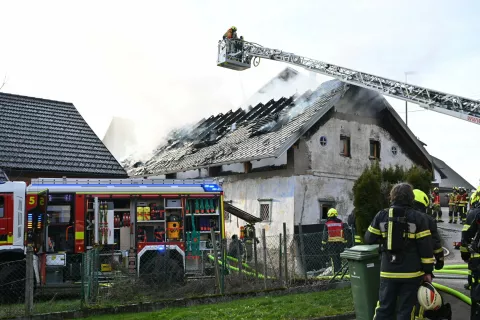 POžar Javornik / Foto: Primož Pičulin 