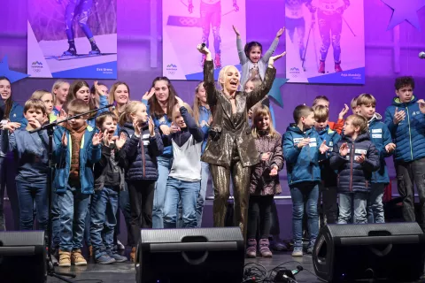 dobrodelni koncert Zvezde na snegu za mlade tekače in biatlonce, Gorje na fotografiji Alya / Foto: Tina Dokl