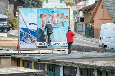 moška pamet plakat / Foto: Nik Bertoncelj