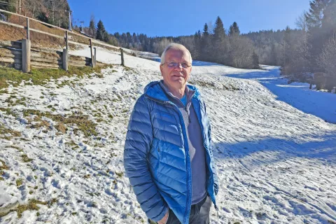 Leopold Bizalj bo prihodnje leto dopolnil sedemdeset let, v zadnjih šestih letih je nanizal več kot 1500 vzponov, želi pa si, da bi do rojstnega dneva dosegel število 1956, kot je letnica njegovega rojstva. / Foto: Urška Peternel