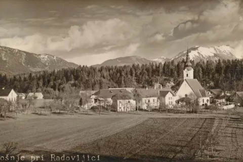 Razglednica Mošenj, poslana v tridesetih letih prejšnjega stoletja / Foto: Fototeka Gorenjskega Muzeja, Avtor: Drago Holynski