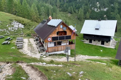 Blejska koča na Lipanci PD Bled / Foto: Tina Dokl