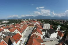 Kranj je za Ljubljano in Mariborom tretje največje slovensko mesto od leta 2020 naprej. / Foto: Gorazd Kavčič, arhiv GG