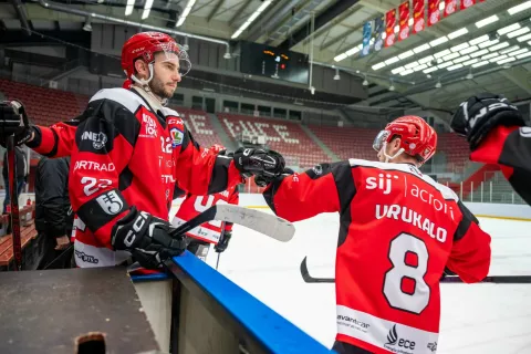 Polfinalna tekma državno prvenstvo hokej SIJ ACRONI JESENICE – RST PELLET CELJE / Foto: Nik Bertoncelj