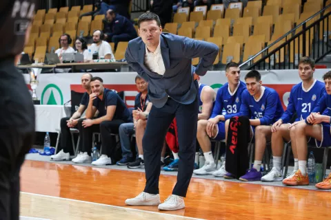 moški polfinale pokal Spar ECE Triglav Kranj - Cedevita Olimpija na fotografiji Danijel Radosavljević glavni trener Triglava / Foto: Tina Dokl