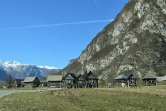 Slikoviti Studor, vas z bogato zgodovino / Foto: Marjana Ahačič