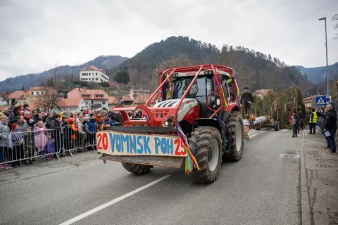 Vomnsk poh 2025 v sklopu pustovanja v Tržiču / Foto: Primož Pičulin