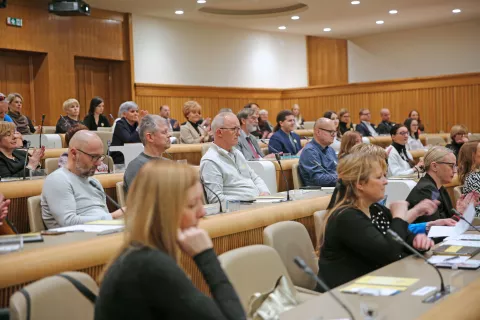 Udeleženci posveta Bogastvo vključujoče družbe so poudarili tudi, naj inkluzija ne ostane le bleda črka na papirju, na katero se spomnimo zgolj enkrat letno ob dnevu inkluzije. / Foto: Klara Gojčič, Arhiv Dz