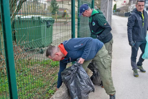 Utrip z lanskoletne čistilne akcije v Kranju, ki bo letos potekala 21. in 22. marca / Foto: Primož Pičulin