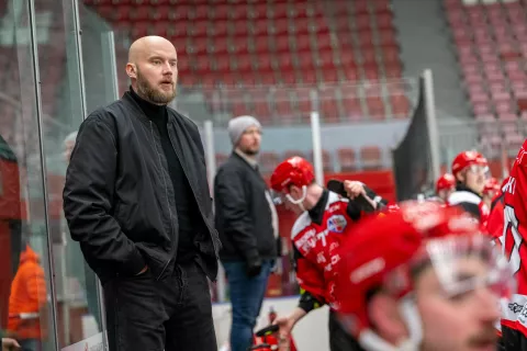 Polfinalna tekma državno prvenstvo hokej SIJ ACRONI JESENICE – RST PELLET CELJEtrener Niko Eronen / Foto: Nik Bertoncelj