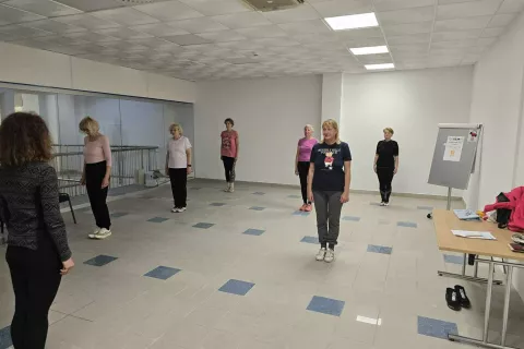 Glavnina dejavnosti kranjskega medgeneracijskega centra poteka v Centru Dolnov na Primskovem. / Foto: Medgeneracijski center Kranj