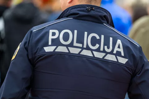 Simbolična fotografija policist policija / Foto: Nik Bertoncelj
