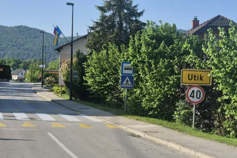 V maju bodo gradnjo začeli v Utiku, kasneje pa se bo projekt nadaljeval na območju naselja novi Utik. / Foto: Ana Jagodic Dolžan