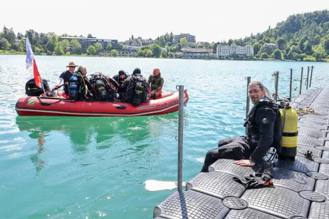 32. tradicionalna čistilna akcija Blejskega jezera / Foto: Tina Dokl