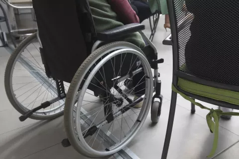 Klicatelje je do zdaj najbolj zanimalo, kako bi lahko zakon o dolgotrajni oskrbi prispeval k rešitvi težave, ki jo imajo sami ali njihovi svojci. Fotografija je simbolična. / Foto: arhiv Gorenjskega glasa