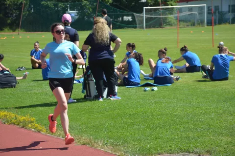 Viktorija Horvat je gluha od rojstva. Zelo rada ima šport, še posebej tek. / Foto: Maja Bertoncelj