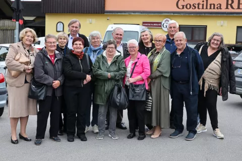 srečanje sošolcev 60 let od zaključka OŠ v gostilna Rekar / Foto: Tina Dokl
