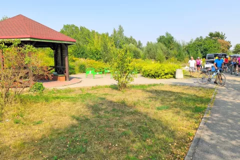 Postajališče na poti Green Velo / Foto: Slavko Zupanc