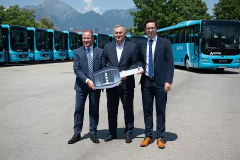 Arriva posodobila vozni park s 48 novimi MAN Lion's InterCity R60 avtobusi, dogodek slavnostnega prevzema v Kranju / Foto: Primož Pičulin