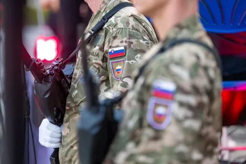 Občinska proslava Občina Jesenice ob dnevu državnostiSimbolična fotografija Slovenska vojska vojaki / Foto: Nik Bertoncelj