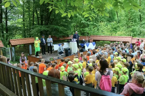 Otroci so imeli izjemno pestro športno-pravljično dopoldne. / Foto: Alenka Brun