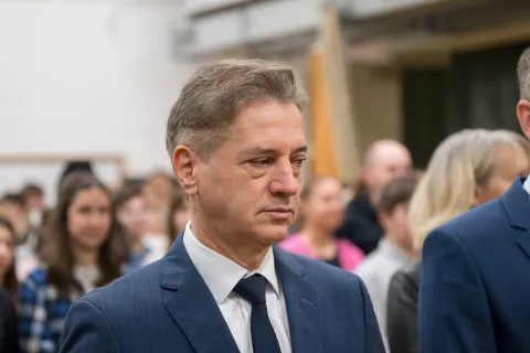 In memoriam, slovenske žrtve holokavsta - slovesni govornik predsednik vlade RS dr. Robert Golob / Foto: Primož Pičulin