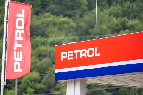 Bencinski servis Petrol avtocesta Hrušica Jesenice smer Karavanke (AUT) / Foto: Nik Bertoncelj