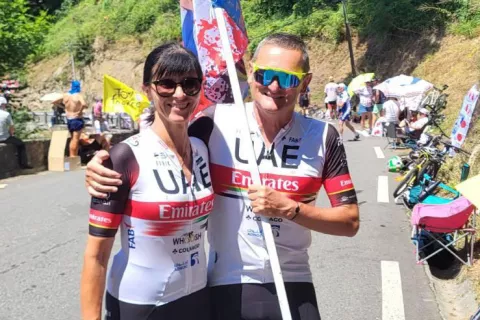 Starša Tadeja Pogačarja letos celo Dirko po Franciji – z izjemo nekaj ravninskih etap – spremljata v živo. / Foto: arhiv Marjete Pogačar