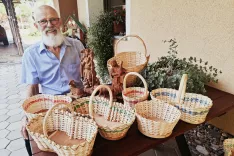 Ivan plete tudi košare / Foto: Janez Kuhar