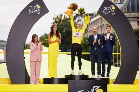 Francija, Pariz.Kolesarska dirka po Franciji, zadnja, 21. etapa: Mantes-la-Ville - Paris.Slovenski kolesar Tadej Pogacar (UAE Emirates-XRG). / Foto: Nebojsa Tejic/sta