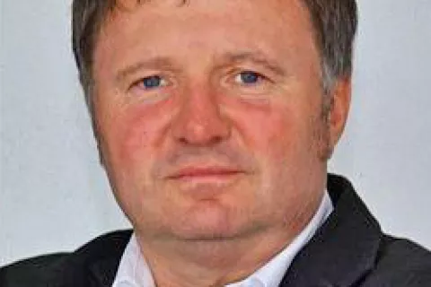 Generalni sekretar SAK Silvo Kumer pravi, da prihaja povsod, kjer igra SAK, do nacionalističnih izpadov, še posebej na tekmah mlajših selekcij. Igralce zmerjajo z »jugoti« in nam pravijo, naj se poberemo čez Karavanke. / Foto: Sak Celovec 