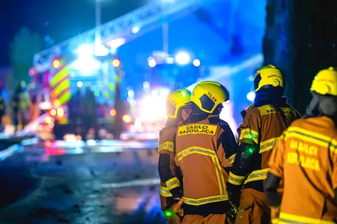 Požar Zgoša industrijska cona Begunje na GorenjskemPGD Radovljica / Foto: Nik Bertoncelj