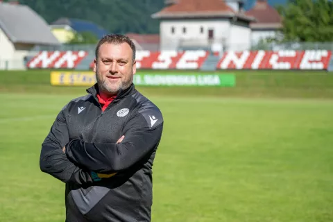 portret Amir Botonjić trener člani NK Jesenice / Foto: Nik Bertoncelj