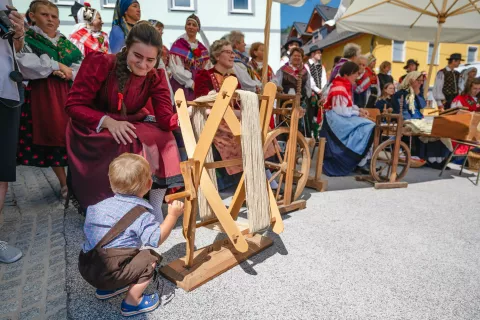 Ta petek bo že trideseti Vaški dan v Ratečah. / Foto: Nik Bertoncelj, arhiv Gorenjskega glasa