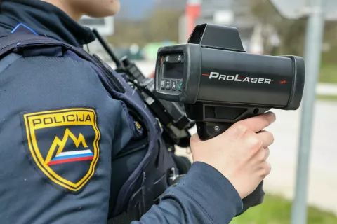merjenje hitrosti policija Behinov klanec Bled / Foto: Tina Dokl