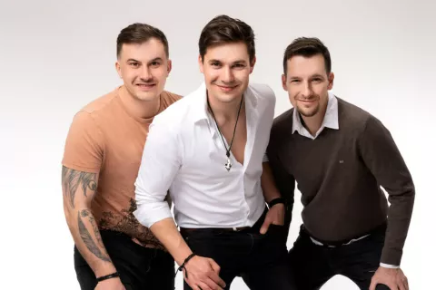 Skupina Gadi je oboževalcem postregla z novo polko, ki nosi naslov Martini. / Foto: Arhiv Skupine