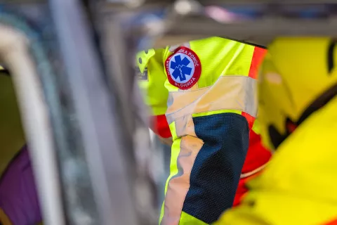 Simbolična fotografija prometna nesreča in reševalci NMP / Foto: Nik Bertoncelj