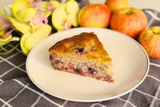 Sadno pecivo s kokosom / Foto: Erika Jesenko