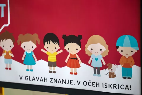 Pred začetkom šolskega leta so pristojni poudarili tudi nujnost zagotavljanja varnega učnega okolja. Fotografija je simbolična. / Foto: Tina Dokl