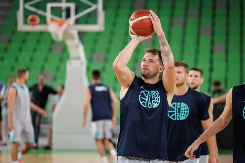 Trening slovenske košarkarske reprezentance v dvorani Stožice.Kosarkar Luka Dončić. / Foto: Nebojša Tejić/sta