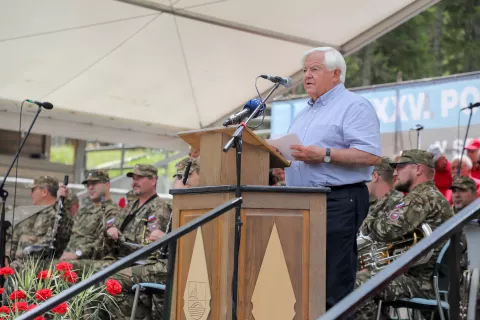 35. pohod na Triglav Milan Kučan prvi predsednik Slovenije / Foto: Tina Dokl