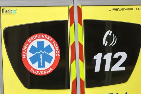simbolična reševalec motorist rešilec reševalno vozilo  112 nujna medicinska pomoč zdravstveni dom Bled / Foto: Tina Dokl