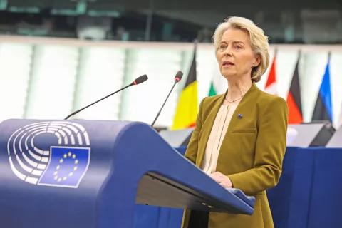 Ursula von der Leyen, predsednica Evropske komisije, med govorom o stanju Unije v Evropskem parlamentu, 10. 9. 2025. / Foto: Wikipedija