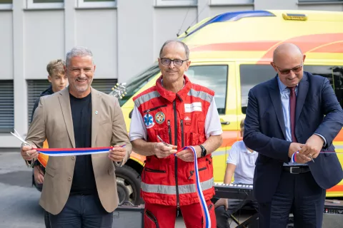 Odprtje novega prizidka Zdravstvenega doma Tržič / Foto: Primož Pičulin