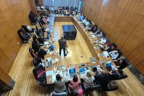 Kranjski mestni svet je potrdil seznam letošnjih prejemnikov občinskih priznanj. / Foto: Simon Šubic