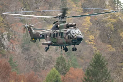 Gašenje požara na Kurici, Završnica, Žirovnica. / Foto: Nik Bertoncelj